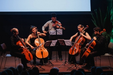 O Unimed-BH Convida trouxe uma edição comemorativa aos 20 anos do Instituto Unimed-BH, com a apresentação do  Quarteto de Cordas no Espaço de Eventos Unimed-BH, em 10 de abril de 2023.