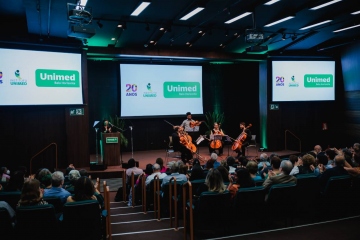 O Unimed-BH Convida trouxe uma edição comemorativa aos 20 anos do Instituto Unimed-BH, com a apresentação do  Quarteto de Cordas no Espaço de Eventos Unimed-BH, em 10 de abril de 2023.