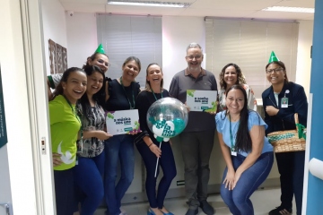 A equipe do Instituto Unimed-BH visitou as unidades assistenciais em abril, para agradecer os colaboradores que, com sua adesão ao Programa Sociocultural, fazem parte dos 20 anos de história. Na foto, colaboradores da Maternidade Unimed - Unidade Grajaú.