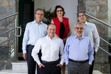 Diretoria 2022-2026: Dr. Frederico Peret, Dr. Garibalde Mortoza Júnior, Dr. Eudes Arantes Magalhães, Dra. Maria das Mercês Fróes e Dr. Geraldo Teixeira Botrel