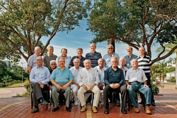 Fundadores em atividade na Unimed-BH em 2011 – Praça do Papa, Belo Horizonte-MG.