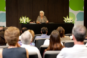 27.10.2011  - Quinta Especial, com a participação de Adélia Prado - Auditório do Hospital da Unimed - Unidade Contorno